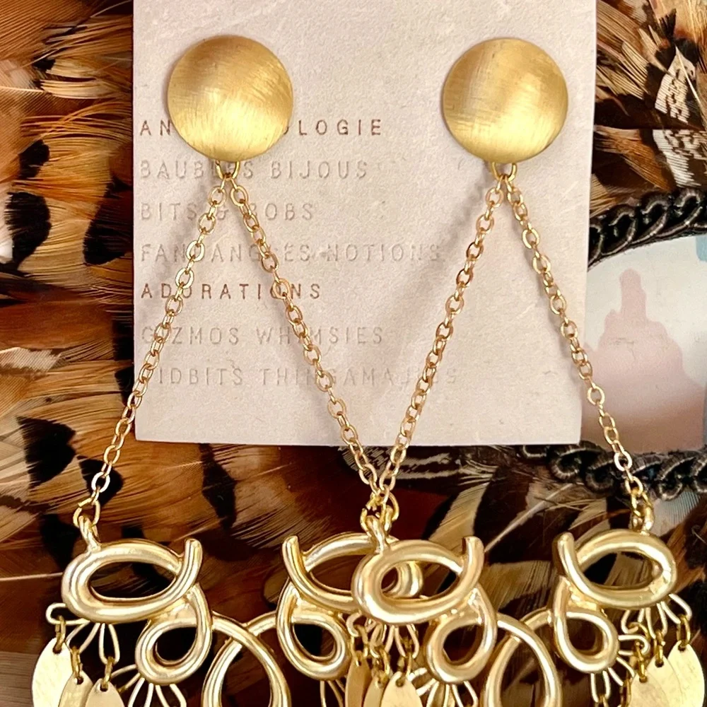 πΊπHPππΊ NWT Anthropologie Gold Scroll Chandeliers - Picture 2 of 16
